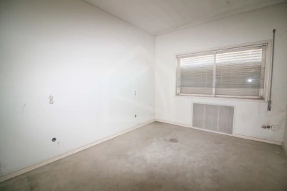 Moradia T6 para Venda em São João da Madeira