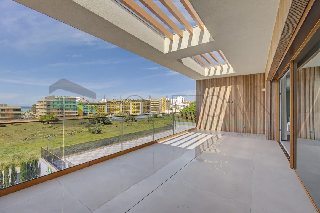 Apartamento T2 para Venda em Quarteira Foto 11