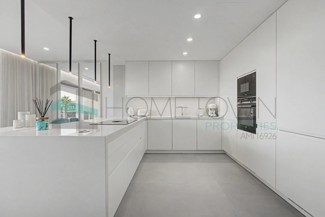 Apartamento T2 para Venda em Quarteira Foto 9