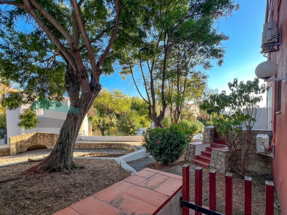 Apartamento T2 para Venda em Quarteira Foto 13