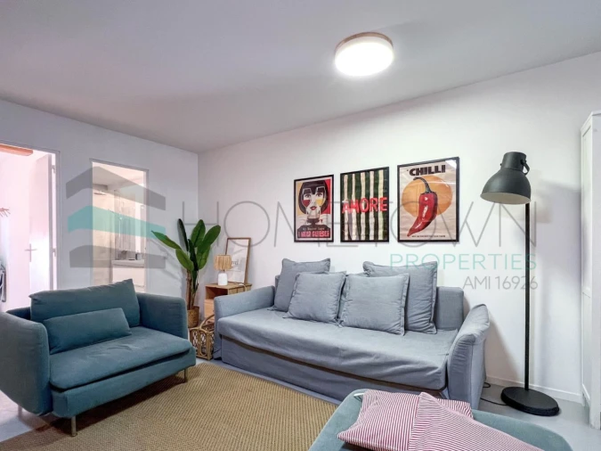 Apartamento T2 para Venda em Quarteira Foto 3
