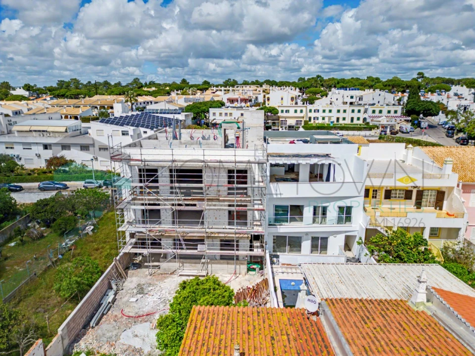 Apartamento T1 para Venda em Quarteira Foto 2