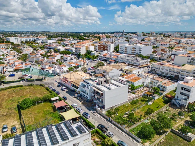 Apartamento T1 para Venda em Quarteira Foto 8