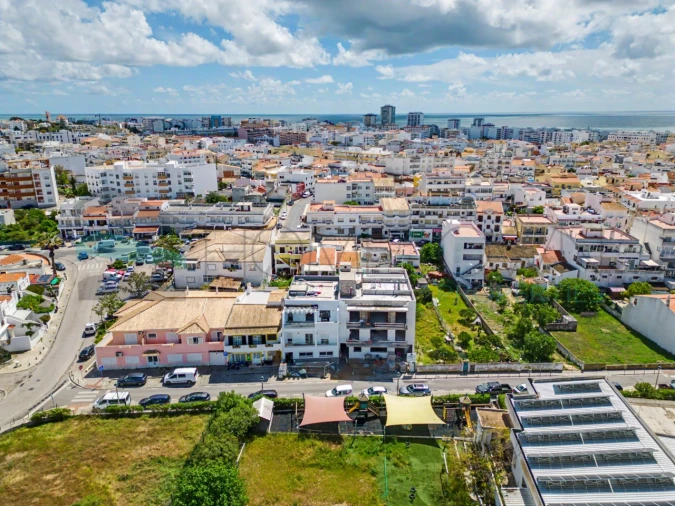 Apartamento T1 para Venda em Quarteira Foto 9