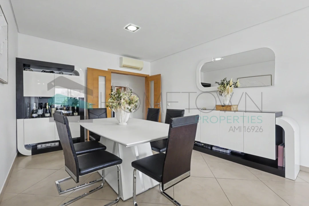 Apartamento T3 para Venda em Quarteira Foto 8