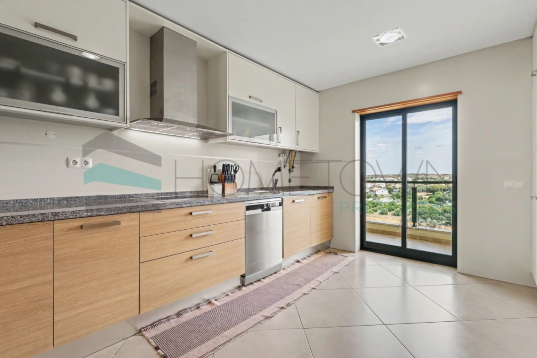 Apartamento T3 para Venda em Quarteira Foto 14