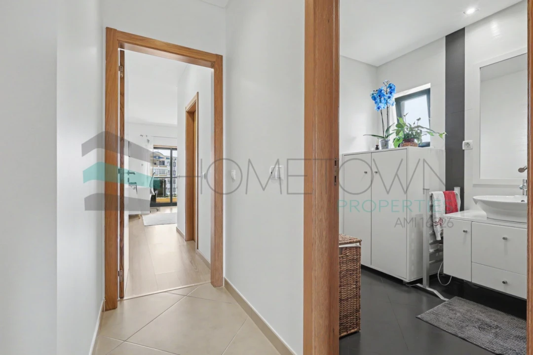 Apartamento T3 para Venda em Quarteira Foto 16