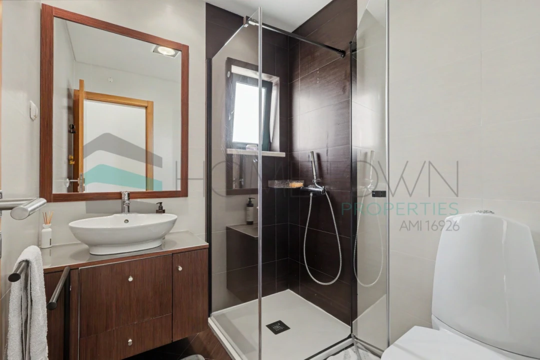 Apartamento T3 para Venda em Quarteira Foto 18
