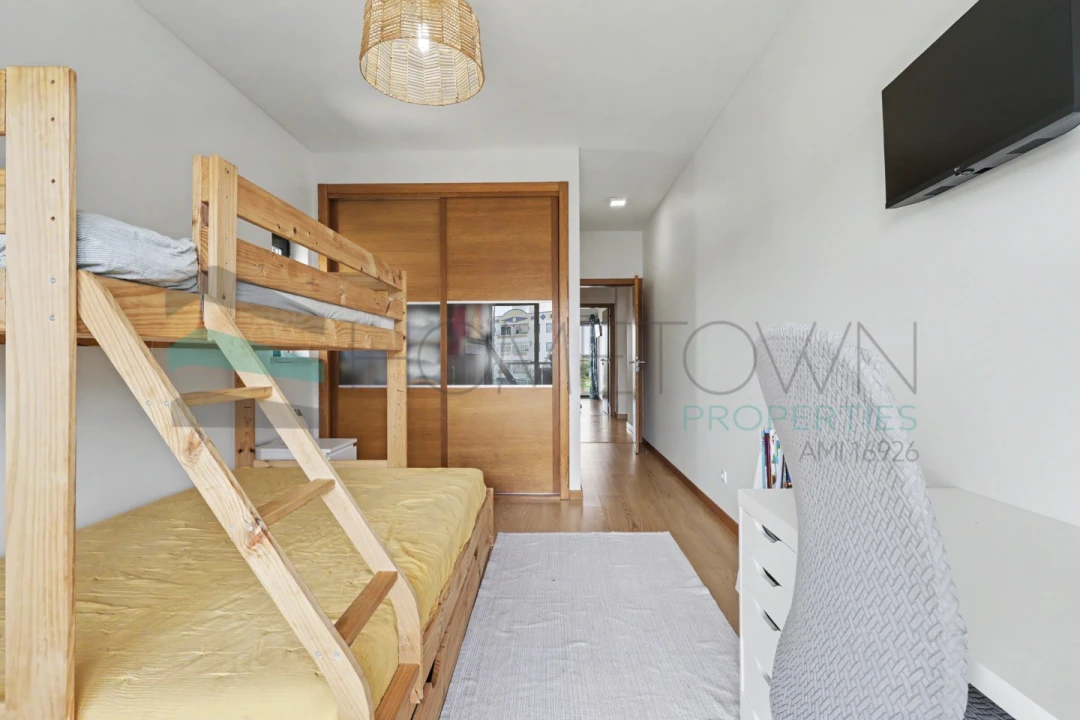 Apartamento T3 para Venda em Quarteira Foto 24