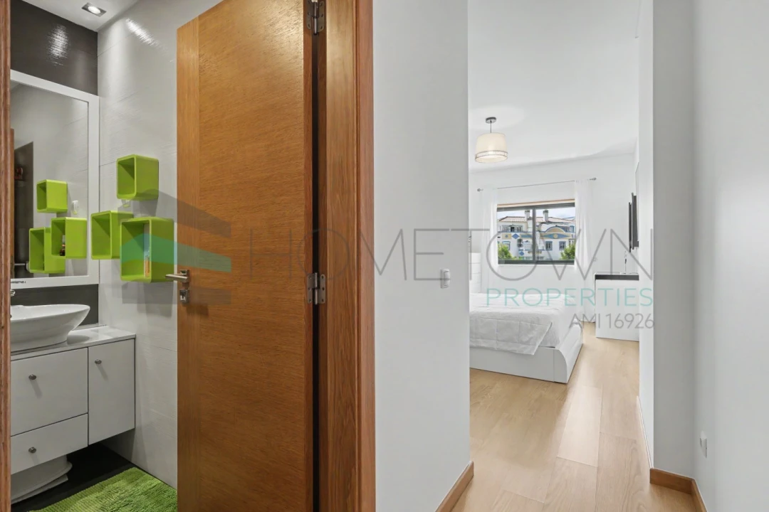 Apartamento T3 para Venda em Quarteira Foto 26