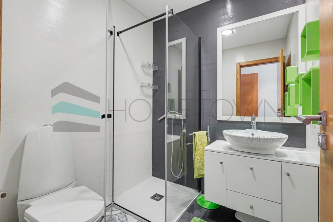Apartamento T3 para Venda em Quarteira Foto 29