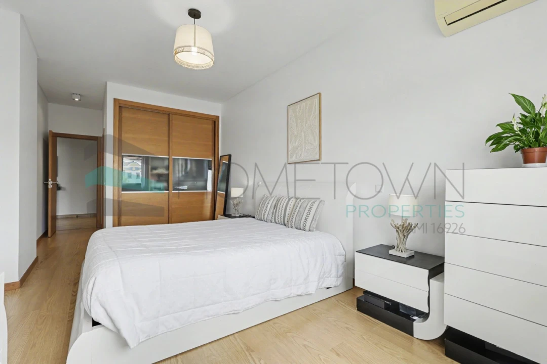 Apartamento T3 para Venda em Quarteira Foto 30