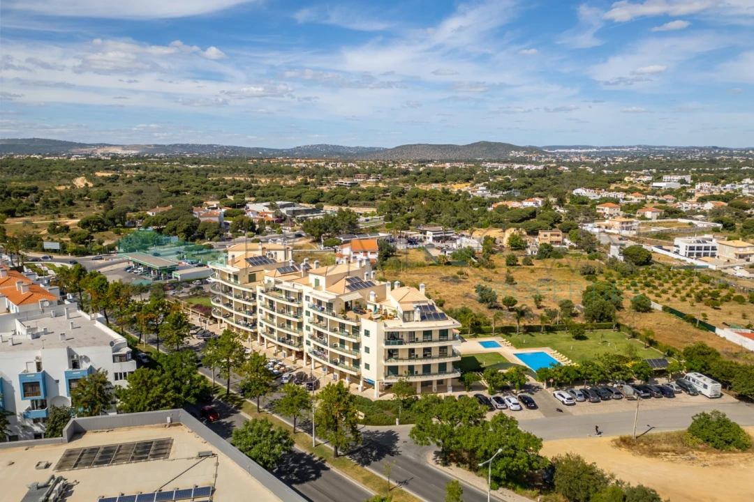 Apartamento T3 para Venda em Quarteira Foto 35