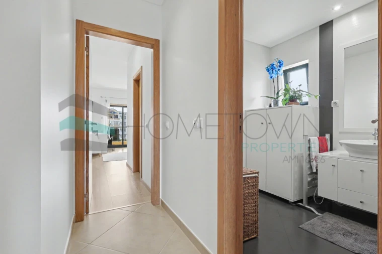 Apartamento T3 para Venda em Quarteira Foto 16