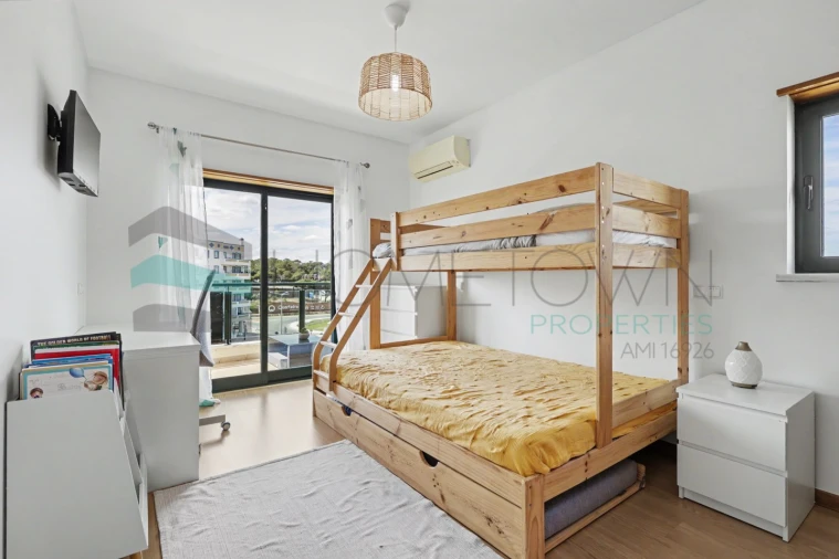 Apartamento T3 para Venda em Quarteira Foto 23