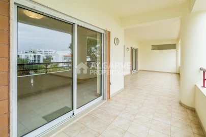 Apartamento T2 para Venda em Quarteira