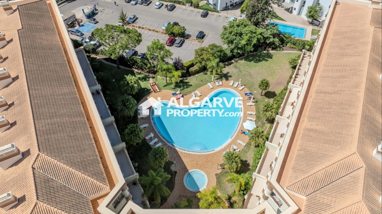 Apartamento T2 para Venda em Quarteira Foto 21