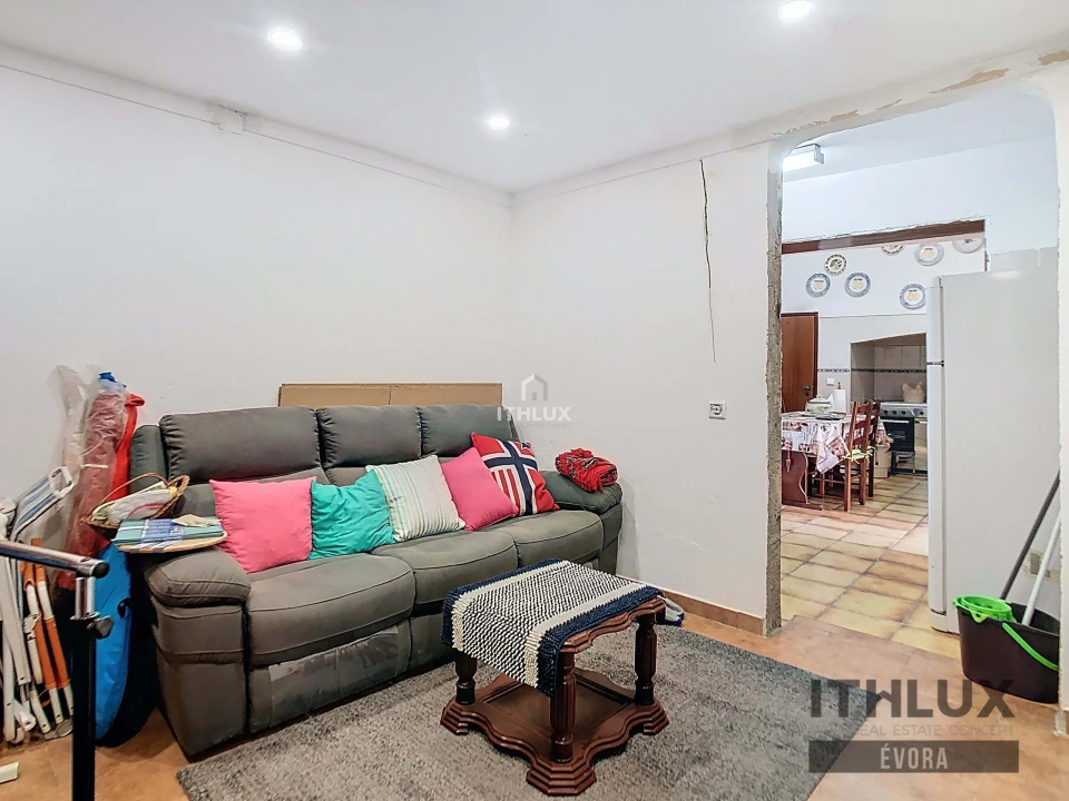 Moradia T3 para Venda em Viana do Alentejo Foto 7