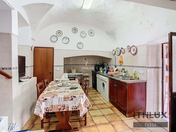 Moradia T3 para Venda em Viana do Alentejo Foto 3