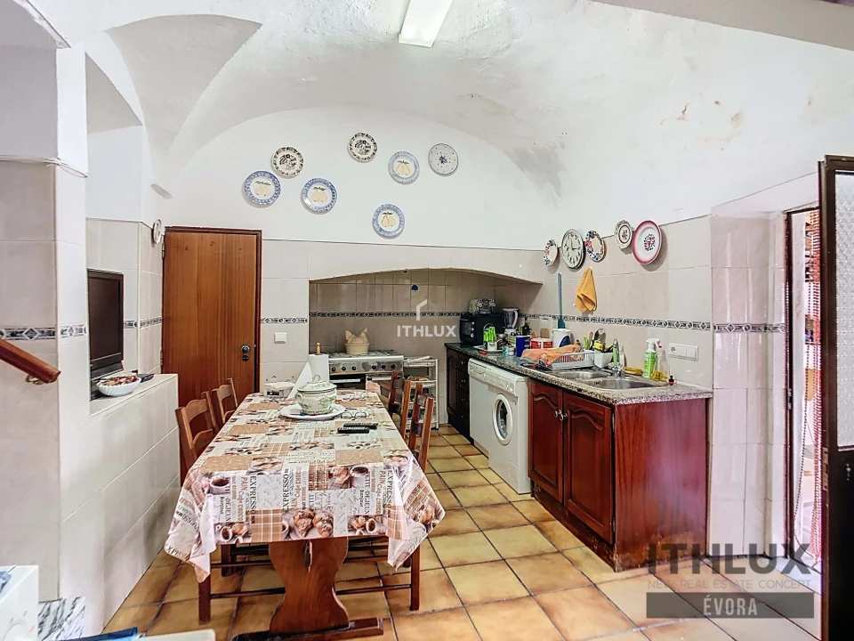 Moradia T3 para Venda em Viana do Alentejo Foto 3