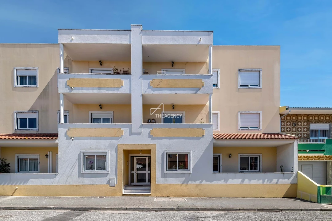 Apartamento T3 para Venda em Bombarral e Vale Covo Foto 27