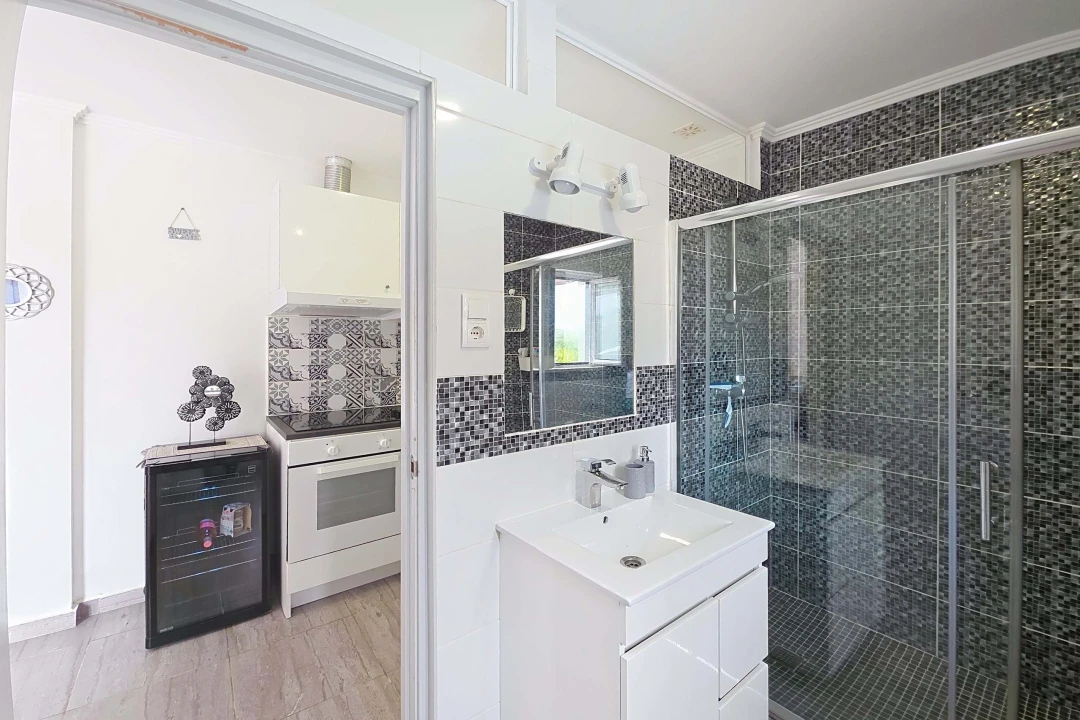 Moradia T3 para Venda em Boliqueime Foto 5