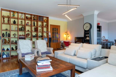 Apartamento T5 para Venda em Avenidas Novas