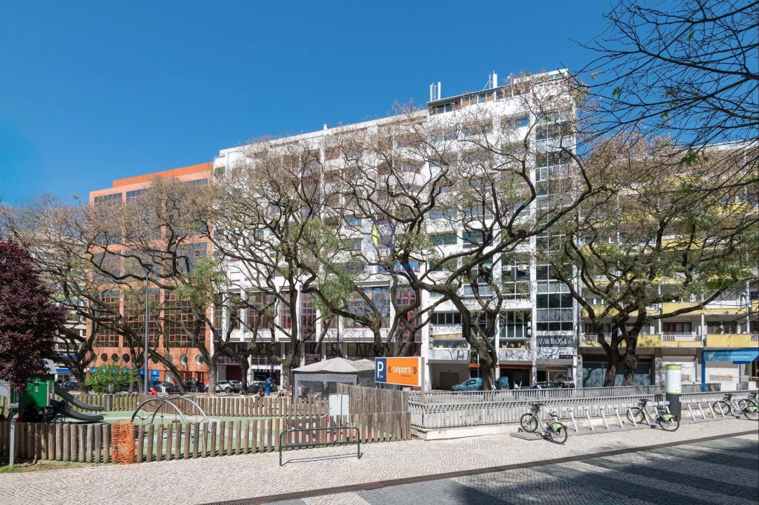 Apartamento T5 para Venda em Avenidas Novas Foto 40