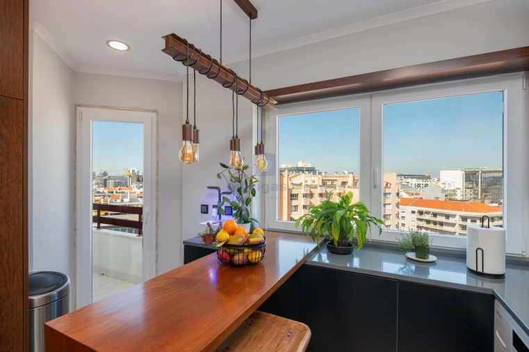 Apartamento T5 para Venda em Avenidas Novas Foto 15