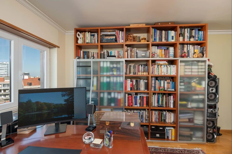 Apartamento T5 para Venda em Avenidas Novas Foto 28