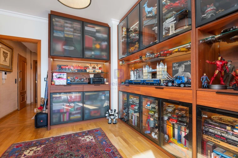 Apartamento T5 para Venda em Avenidas Novas Foto 36