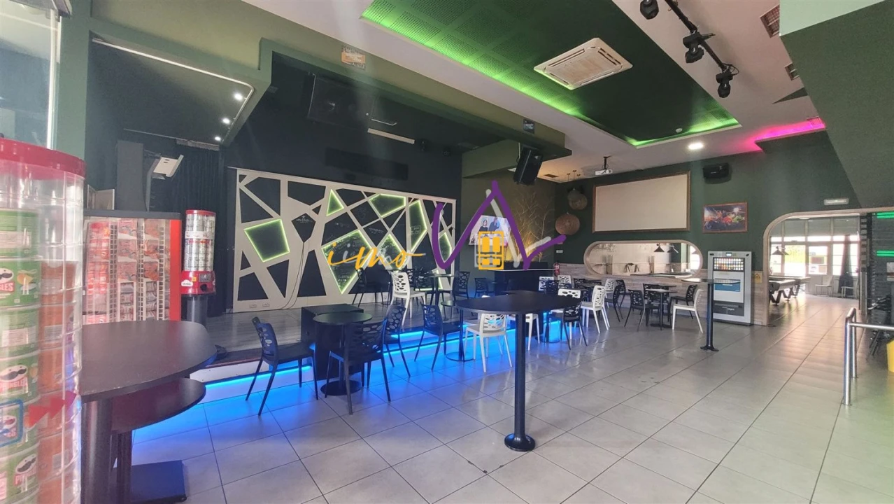 Loja para Trespasse em Buarcos Foto 1