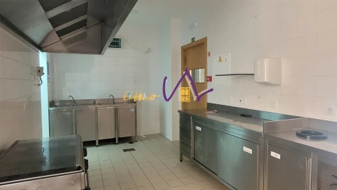 Moradia T9 para Venda em Buarcos