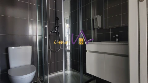 Moradia T9 para Venda em Buarcos