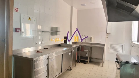 Moradia T9 para Venda em Buarcos