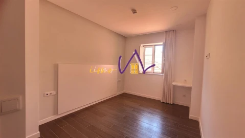 Moradia T9 para Venda em Buarcos