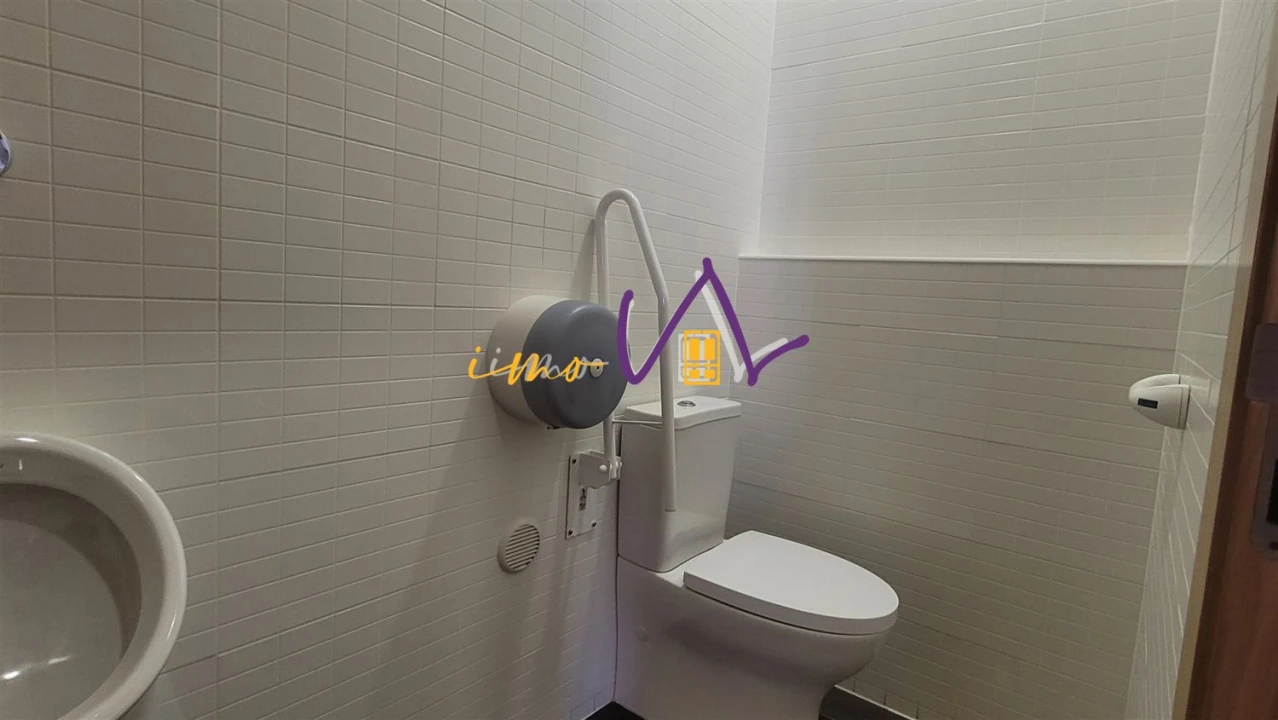 Moradia T9 para Venda em Buarcos Foto 6