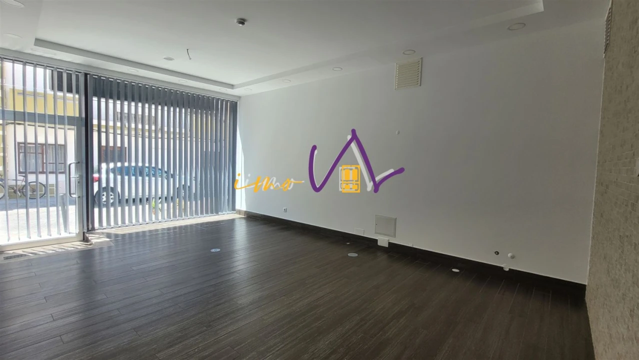 Moradia T9 para Venda em Buarcos Foto 18