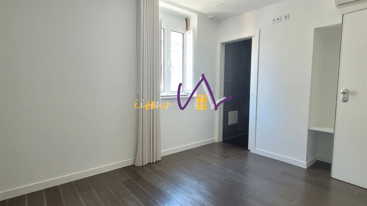 Moradia T9 para Venda em Buarcos Foto 36