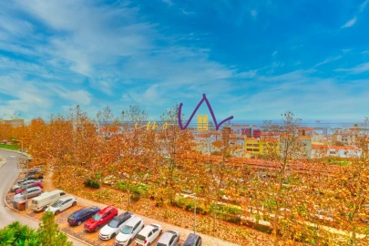 Apartamento T3 para Venda em Póvoa de Santa Iria e Forte da Casa