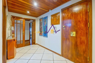 Apartamento T3 para Venda em Póvoa de Santa Iria e Forte da Casa