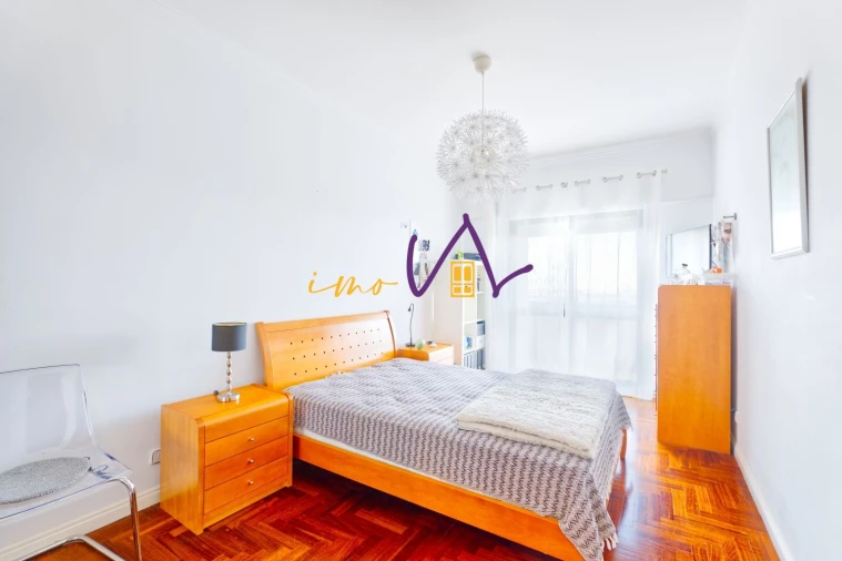 Apartamento T3 para Venda em Póvoa de Santa Iria e Forte da Casa Foto 15