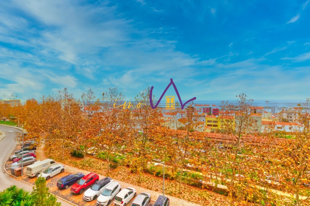 Apartamento T3 para Venda em Póvoa de Santa Iria e Forte da Casa Foto 23