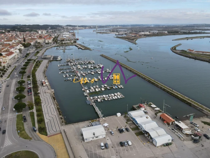 Moradia T4 para Venda em Tavarede Foto 29