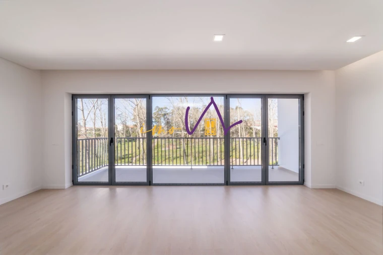 Moradia T4 para Venda em Tavarede Foto 16