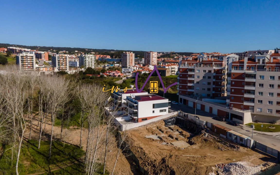 Moradia T4 para Venda em Tavarede Foto 9