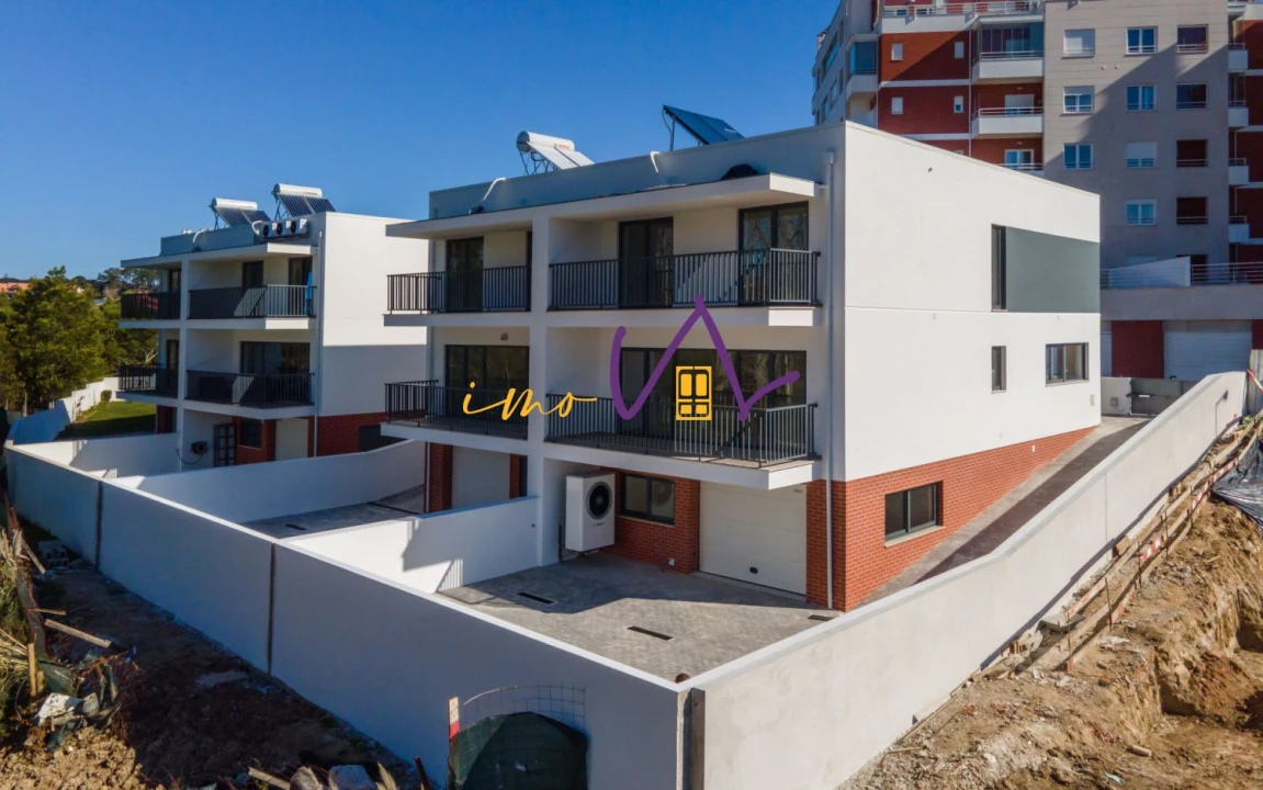 Moradia T4 para Venda em Tavarede Foto 5