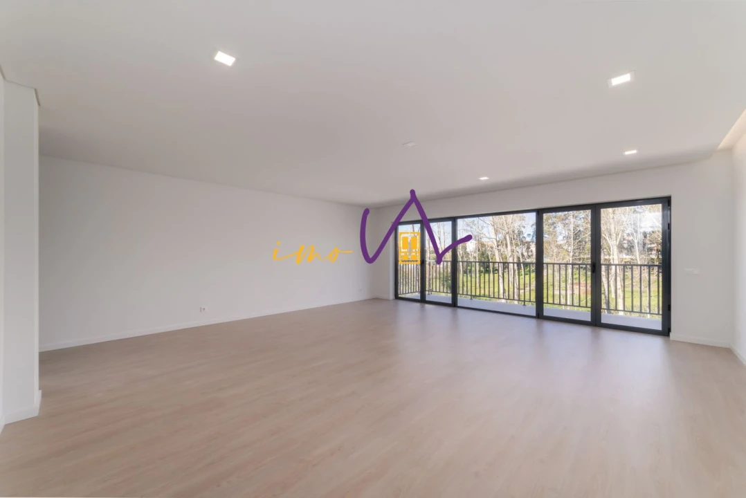 Moradia T4 para Venda em Tavarede Foto 15