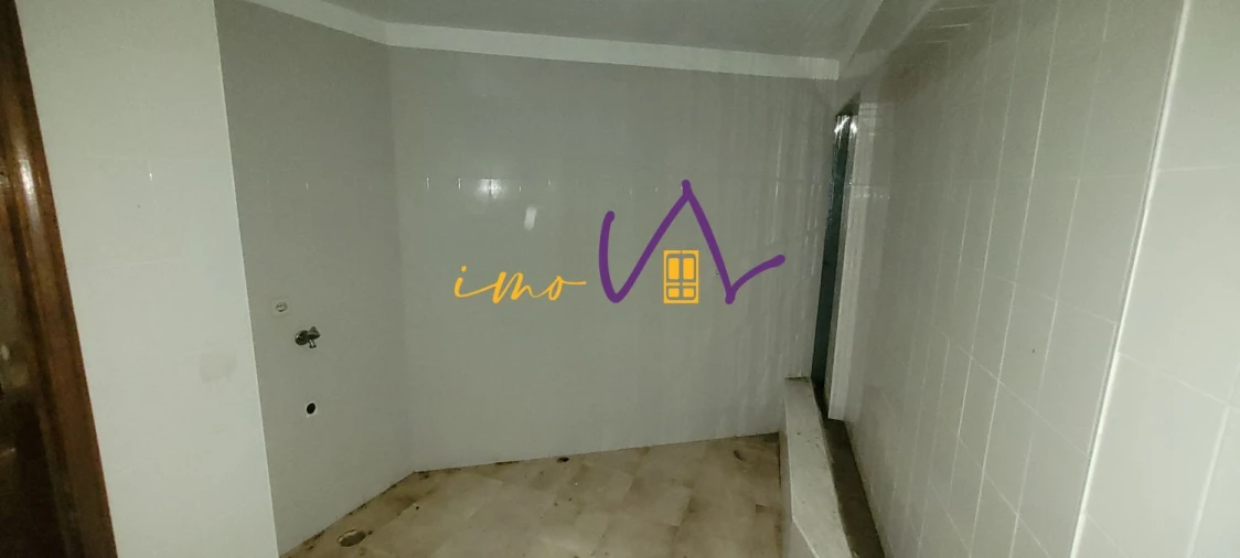 Loja para Venda em Aguda Foto 38