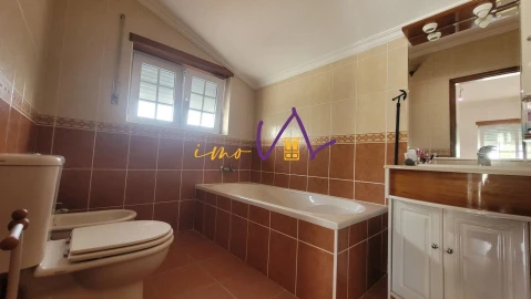 Moradia T4 para Venda em Tavarede